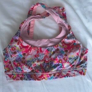 Lululemon sports bra